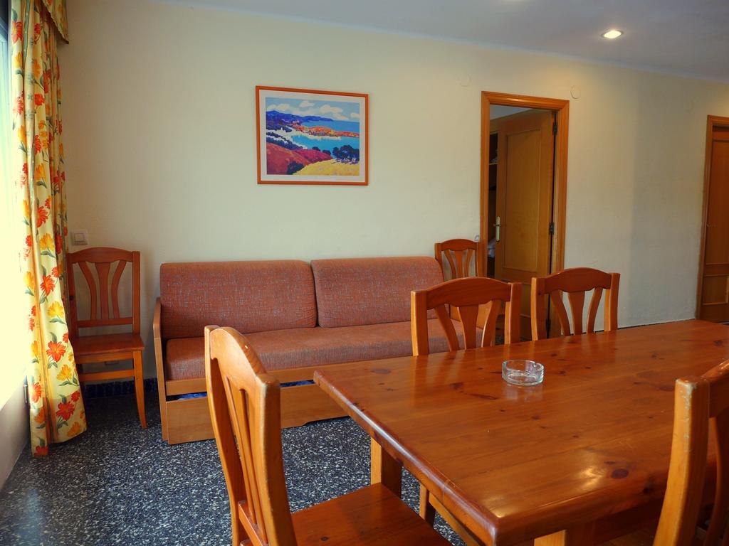 Goya Apartments Salou Esterno foto